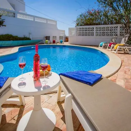 Vila Casa Cerro - 5 Bedrooms - Private Pool - Short Walk To The Centre No Car Required -