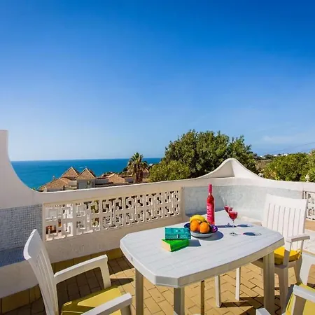 Casa Cerro - 5 Bedrooms - Private Pool - Short Walk To The Centre No Car Required - Vila Albufeira