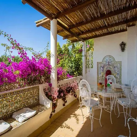 Casa Cerro - 5 Bedrooms - Private Pool - Short Walk To The Centre No Car Required - *